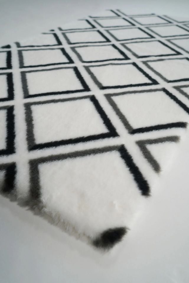 Marble 75cm x Özel Ebat Halı Kareli