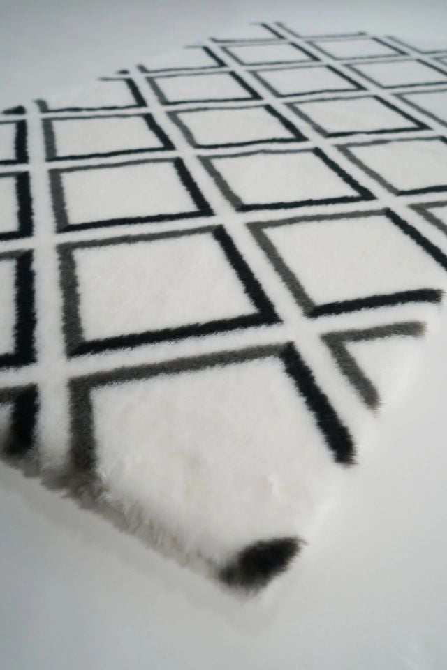 Marble 150cm x Özel Ebat Halı Kareli