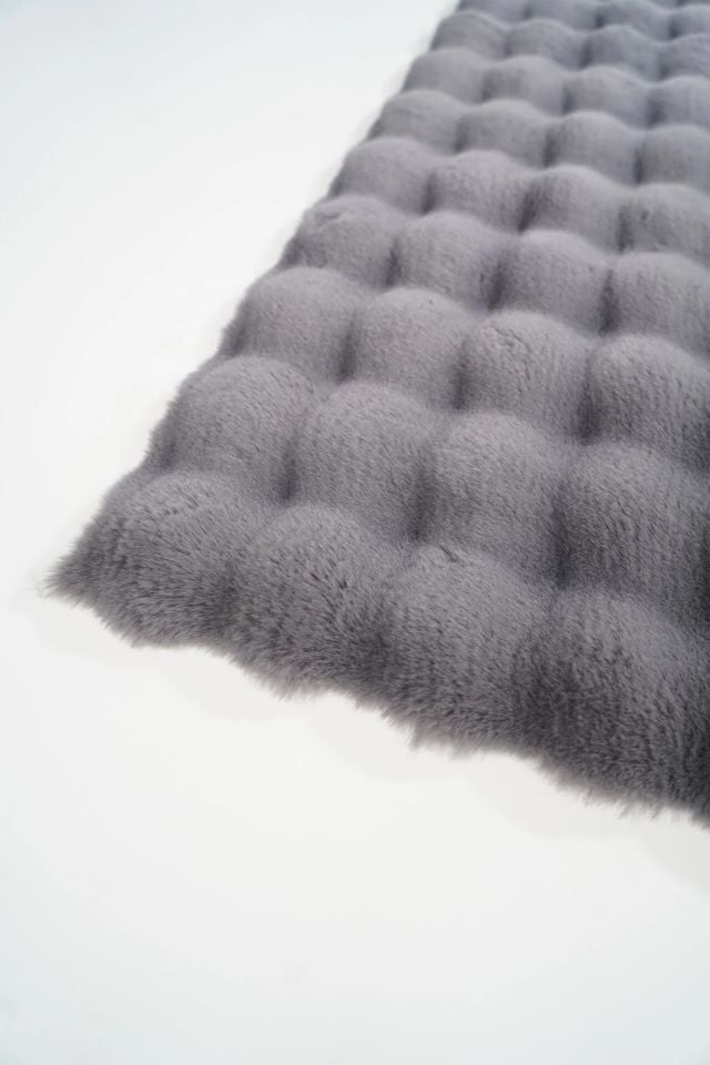 Bubble 150cm x Özel Ebat Halı Füme