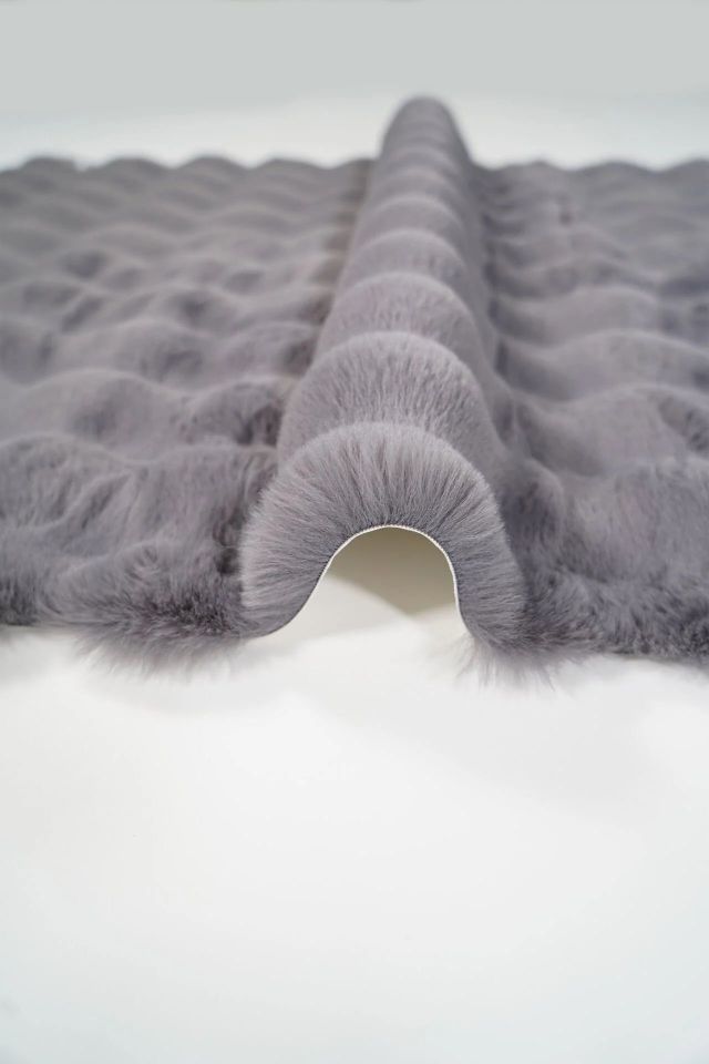 Bubble 75cm x Özel Ebat Halı Füme