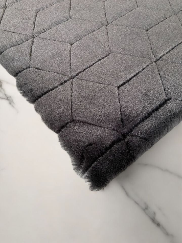 Comfort Diamond No:1 | Siyah 150 Yuvarlak