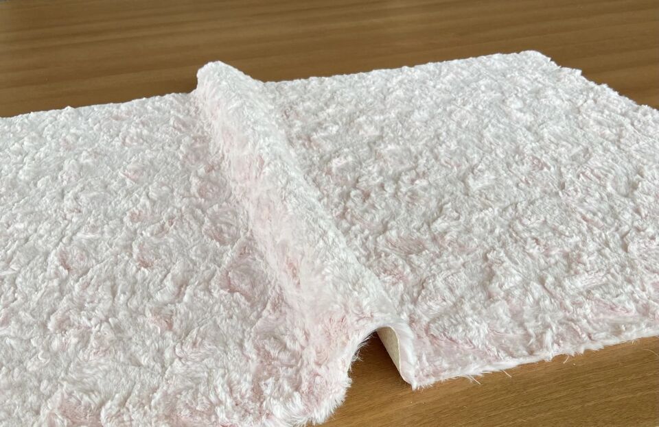 Micropost 75cm x Özel Ebat Halı Pudra