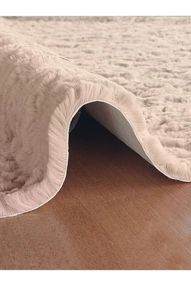 Micropost 150cm x Özel Ebat Halı Bej